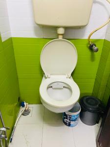 Bathroom Image of 260 Sq.ft 1 RK Apartment / Flat for rent in Siddhi Prabha, Prabhadevi Mumbai for Rs. 40000