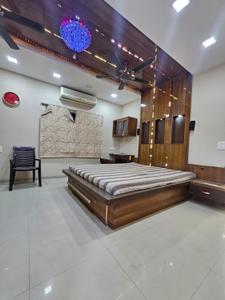 Bedroom Image of 3500 Sq.ft 4 BHK Independent House for rent in Thaltej Ahmedabad for Rs. 125000