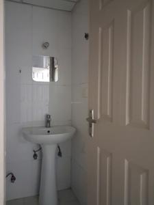 Bedroom One Image of 1150 Sq.ft 2.5 BHK Apartment / Flat for sale in Supertech Cape Town, Sector 74 Noida for Rs. 11000000