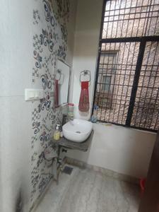 Balcony Image of 720 Sq.ft 2 BHK Builder Floor for rent in Mukherjee Nagar New Delhi for Rs. 30000