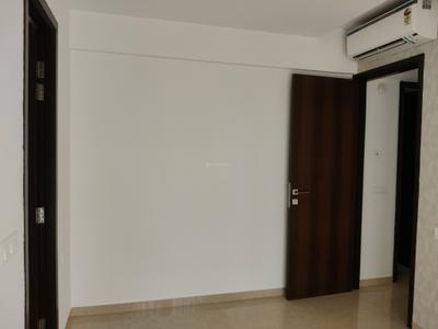 Bedroom Image of 585 Sq.ft 1 BHK Apartment / Flat for sale in Hiranandani Regent Hill A B C D And E Wing, Powai Mumbai for Rs. 18500000