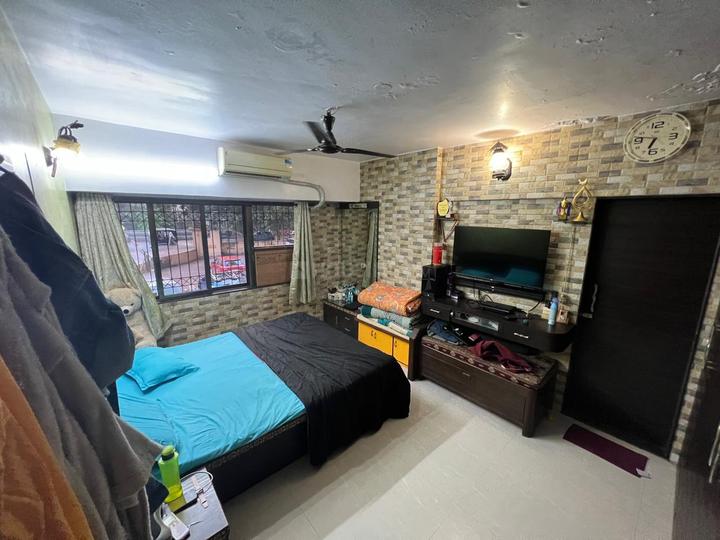 Royal Classic CHS Main Image 1