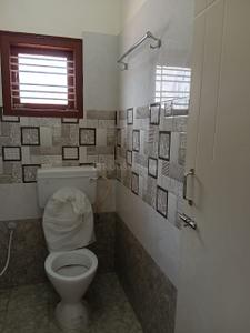 Bathroom Image of 750 Sq.ft 1 BHK Apartment / Flat for rent in C V Raman Nagar Bengaluru for Rs. 25000