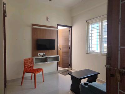 Living Room Image of 560 Sq.ft 1 BHK Apartment / Flat for rent in Kondapur Hyderabad for Rs. 26000