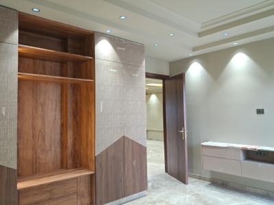 Bedroom Image of 1980 Sq.ft 3 BHK Builder Floor for sale in Mansarover Garden New Delhi for Rs. 38000000