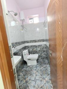 Bathroom Image of 765 Sq.ft 1 BHK Apartment / Flat for rent in Kondapur Hyderabad for Rs. 26000