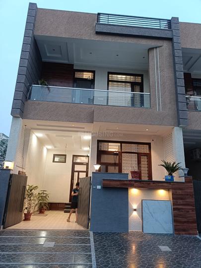 Gandhi Path West Main Image 1