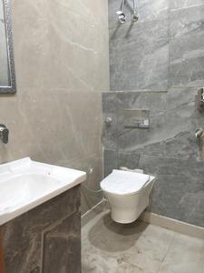 Common Bathroom Image of 756 Sq.ft 2 BHK Builder Floor for rent in Paschim Vihar New Delhi for Rs. 33000