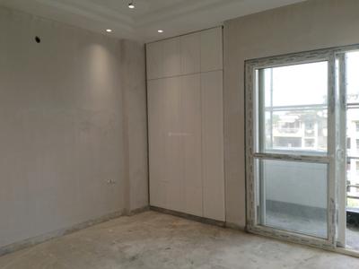 Bedroom Image of 2000 Sq.ft 5 BHK Builder Floor for sale in Mukherjee Nagar New Delhi for Rs. 32500000