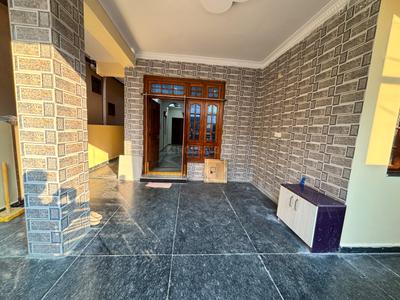 Image of 1200 Sq.ft 2 BHK Builder Floor for rent in Beeramguda, Sangareddy for Rs. 15500