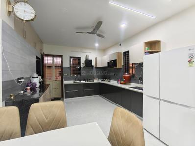 Kitchen Image of 2800 Sq.ft 3 BHK Independent House for sale in Manjalpur Vadodara for Rs. 27500000