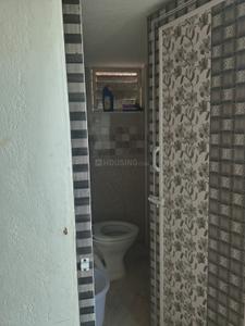 Bathroom Image of 600 Sq.ft 1 BHK Apartment / Flat for rent in K.B Layout Tirupathi for Rs. 10000