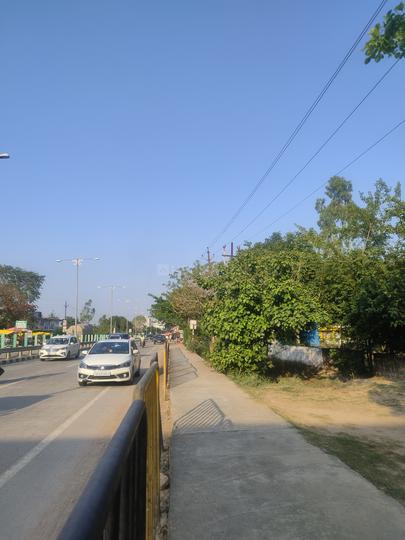 Sultanpur Road Main Image 1