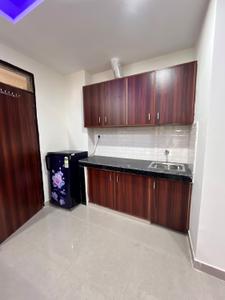 Kitchen Image of 1500 Sq.ft 1 RK Apartment / Flat for rent in Sector 17 Gurgaon for Rs. 18000