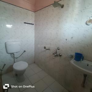 Bathroom Image of 1150 Sq.ft 2 BHK Builder Floor for rent in Manish Nagar Nagpur for Rs. 22000