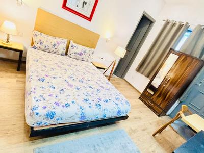 Bedroom Image of luxurious Stayz  in Sector 46, Gurgaon