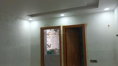 Bedroom Image of 700 Sq.ft 2 BHK Builder Floor for sale in Pitampura New Delhi for Rs. 6000000