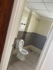 Bathroom Image of 990 Sq.ft 2 BHK Apartment / Flat for sale in Maxblis White House, Sector 75 Noida for Rs. 12000000