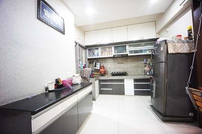 Kitchen Image of 880 Sq.ft 3 BHK Apartment / Flat for sale in Binori Gracia, South Bopal Ahmedabad for Rs. 9500000