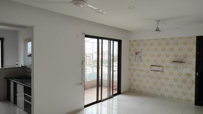 Living Room Image of 1050 Sq.ft 2 BHK Apartment / Flat for rent in Kalpataru Nagar Nashik for Rs. 18000