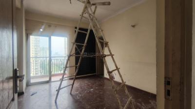 Bedroom Image of 990 Sq.ft 2 BHK Apartment / Flat for rent in Maxblis White House, Sector 75 Noida for Rs. 30000