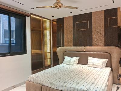 Bedroom Image of 2200 Sq.ft 4 BHK Builder Floor for sale in Rajouri Garden New Delhi for Rs. 40000000
