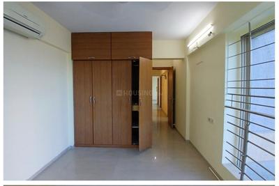 Bedroom Image of 1050 Sq.ft 3 BHK Apartment / Flat for rent in Dosti Flamingos, Sewri Mumbai for Rs. 140000