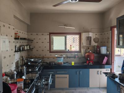 Kitchen Image of 1710 Sq.ft 3 BHK Apartment / Flat for sale in Bodakdev Ahmedabad for Rs. 12500000
