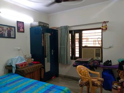 Bedroom Image of 1200 Sq.ft 3 BHK Apartment / Flat for sale in Sector 15 Rohini New Delhi for Rs. 18000000