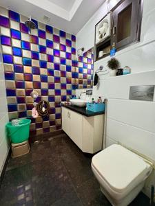 Bathroom Image of 1125 Sq.ft 3 BHK Builder Floor for sale in Vikaspuri Luxury Homes, Vikaspuri New Delhi for Rs. 18000000