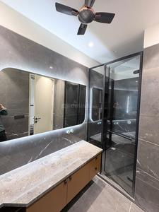 Bathroom Image of 2800 Sq.ft 4 BHK Builder Floor for sale in Anand Vihar New Delhi for Rs. 55000000