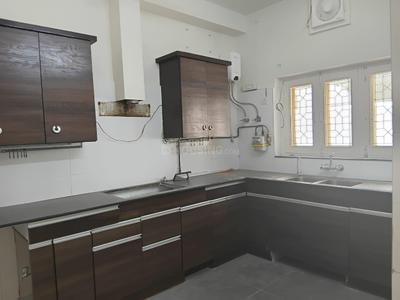 Kitchen Image of 1350 Sq.ft 4 BHK Builder Floor for rent in Sector 11 Rohini New Delhi for Rs. 55000
