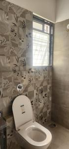 Bathroom Image of 882 Sq.ft 2 BHK Apartment / Flat for sale in Vile Parle East Mumbai for Rs. 26500000