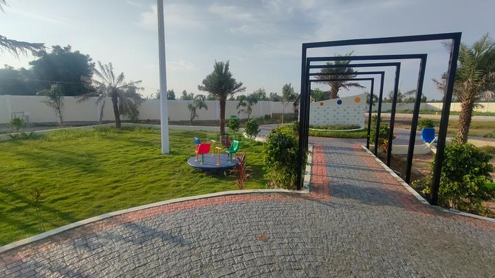 Grand city Main Image 1