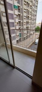 Balcony Image of 610 Sq.ft 1 BHK Apartment / Flat for rent in Amanora Towers 23 25, Hadapsar Pune for Rs. 28000