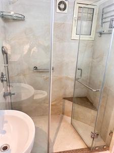 Bathroom Image of 1780 Sq.ft 3.5 BHK Apartment / Flat for sale in DDA Sector B Pocket 9, Vasant Kunj New Delhi for Rs. 57500000