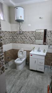 Bathroom Image of 1740 Sq.ft 4 BHK Apartment / Flat for sale in Pushpak Society, Sector 49 Chandigarh for Rs. 25000000