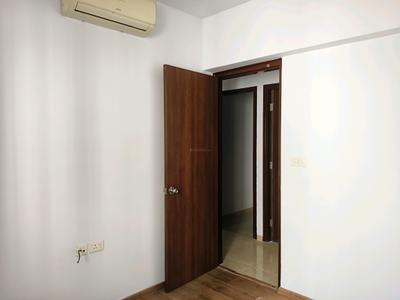 Bedroom Image of 909 Sq.ft 2 BHK Apartment / Flat for sale in Lodha Lakeshore Greens by Lodha Group, Palava Phase 2 Thane for Rs. 4800000