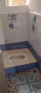 Bathroom Image of 1500 Sq.ft 1 BHK Independent House for rent in Pachgaon Kolhapur for Rs. 7000