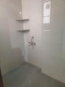 Bathroom Image of 1600 Sq.ft 2 BHK Builder Floor for rent in Palam Vihar Extension Gurgaon for Rs. 22000