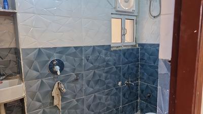 Bathroom Image of 550 Sq.ft 1 BHK Apartment / Flat for rent in Sector 19 Dwarka New Delhi for Rs. 25000