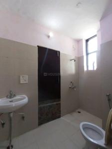 Bathroom Image of 2170 Sq.ft 3 BHK Apartment / Flat for rent in Sector 48 Faridabad for Rs. 25000
