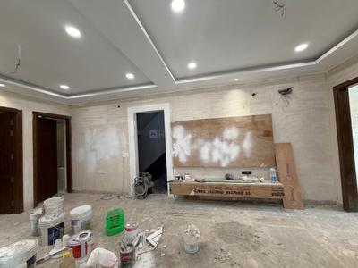 Living Room Image of 1426 Sq.ft 3 BHK Builder Floor for sale in Mukherjee Apartment, Mukherjee Nagar New Delhi for Rs. 19000000