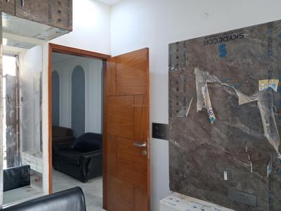 Bedroom Image of 1000 Sq.ft 2 BHK Apartment / Flat for sale in Avenue 1, Sector 73 Noida for Rs. 3580000