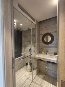 Bathroom Image of 800 Sq.ft 2 BHK Apartment / Flat for rent in Rustomjee Paramount, Santacruz West Mumbai for Rs. 200000