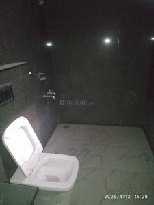 Bathroom Image of 4500 Sq.ft 6 BHK Independent House for sale in UPAVP Vrindavan Yojna, Roberts Lines Lucknow for Rs. 21000000