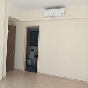 Bedroom Image of 1010 Sq.ft 2 BHK Apartment / Flat for sale in Lodha Sterling, Thane West Thane for Rs. 19500000