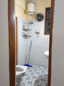 Bathroom Image of 1700 Sq.ft 3 BHK Apartment / Flat for rent in Sector 20 Panchkula for Rs. 30000