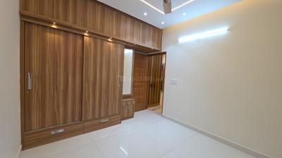 Bedroom Image of 2100 Sq.ft 3 BHK Apartment / Flat for rent in Benson Town Bengaluru for Rs. 75000