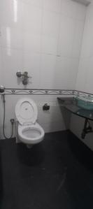 Bathroom Image of 985 Sq.ft 2 BHK Apartment / Flat for sale in Supreme Lake Homes, Powai Mumbai for Rs. 26000000
